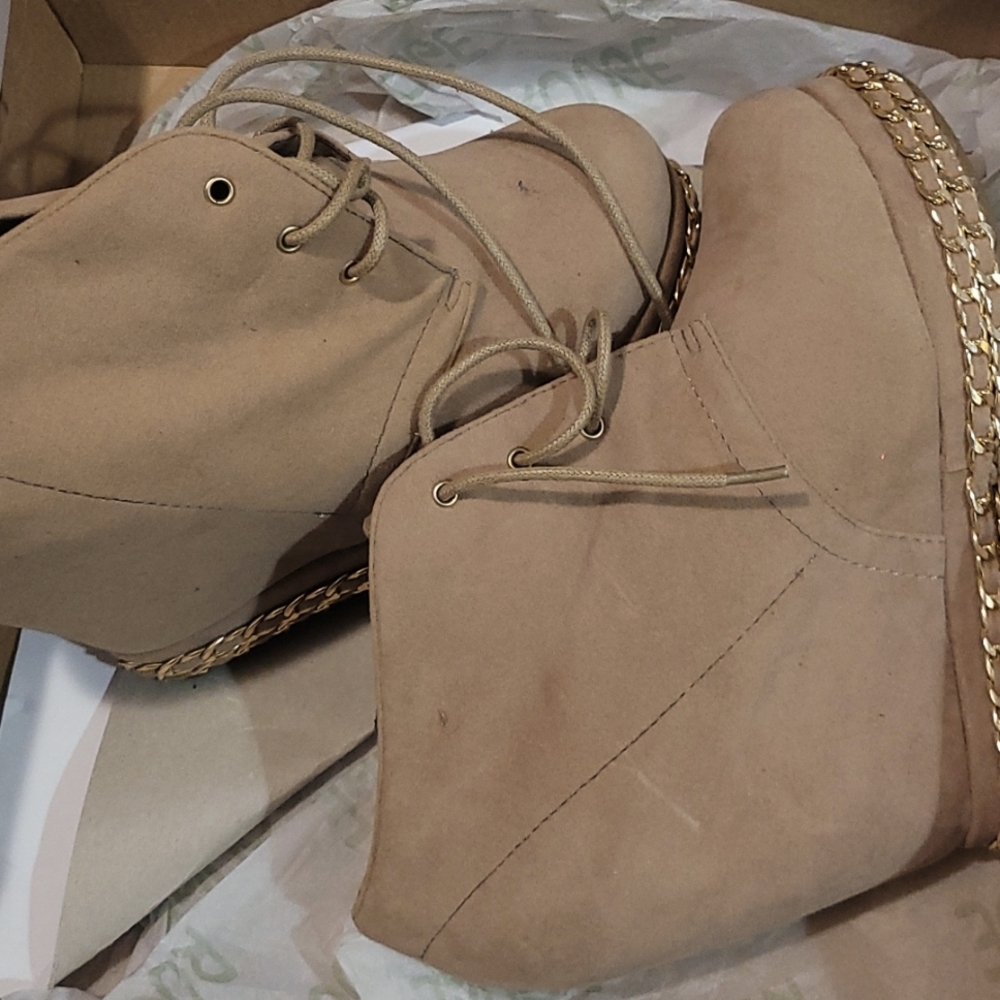 Shoe's